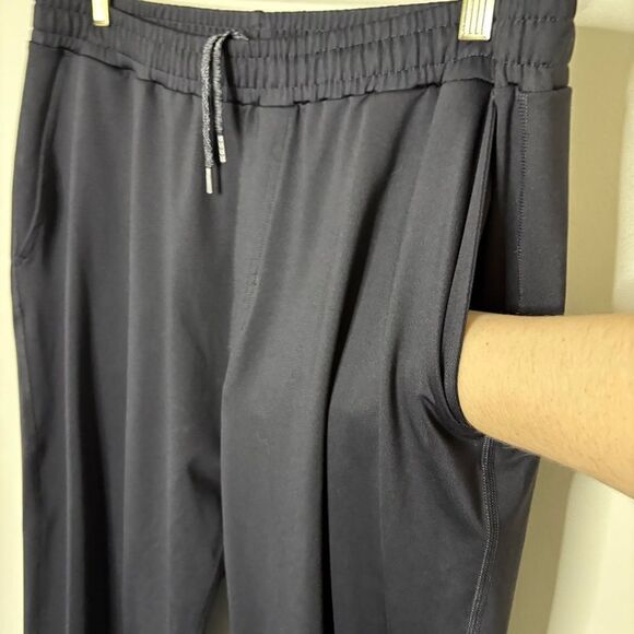 Vuori XL Black Jogger Pants Athletic Sporty Preppy Luxury Athleisure Old Money